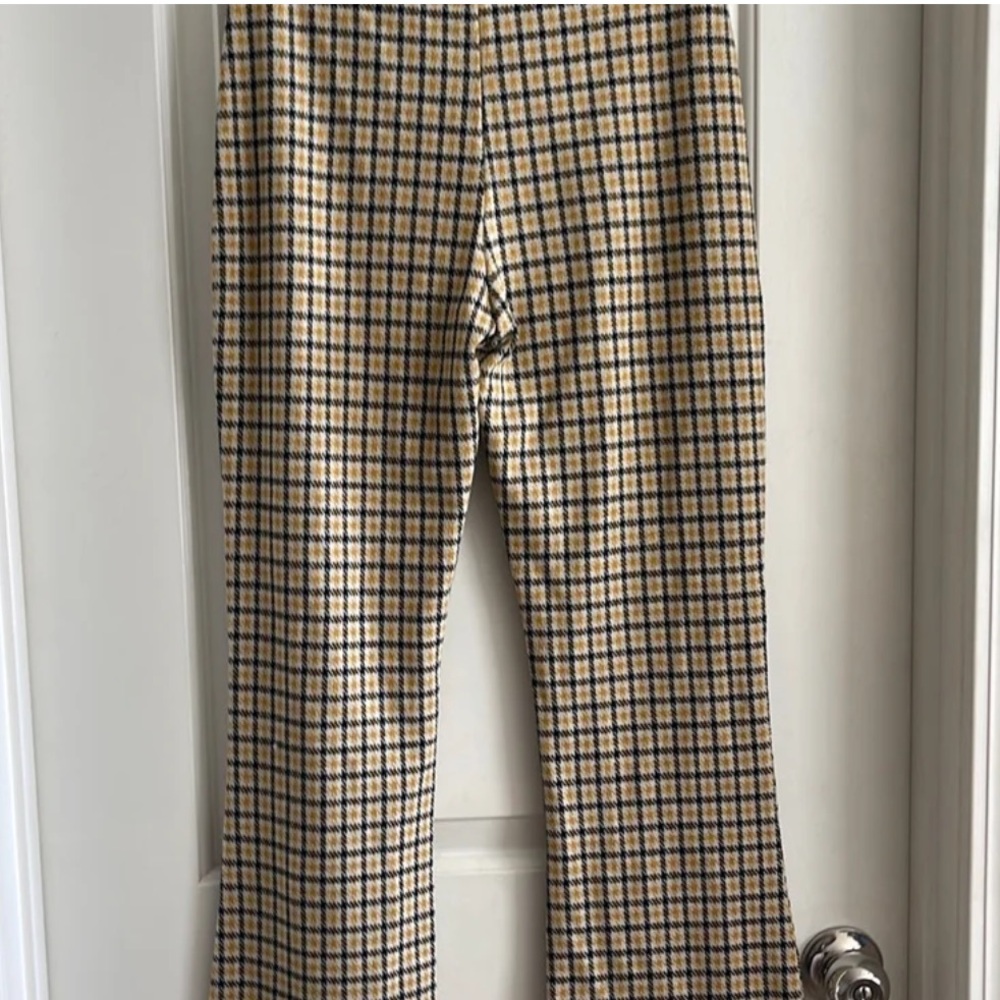 Urban Outfitters Yellow and Black Knit